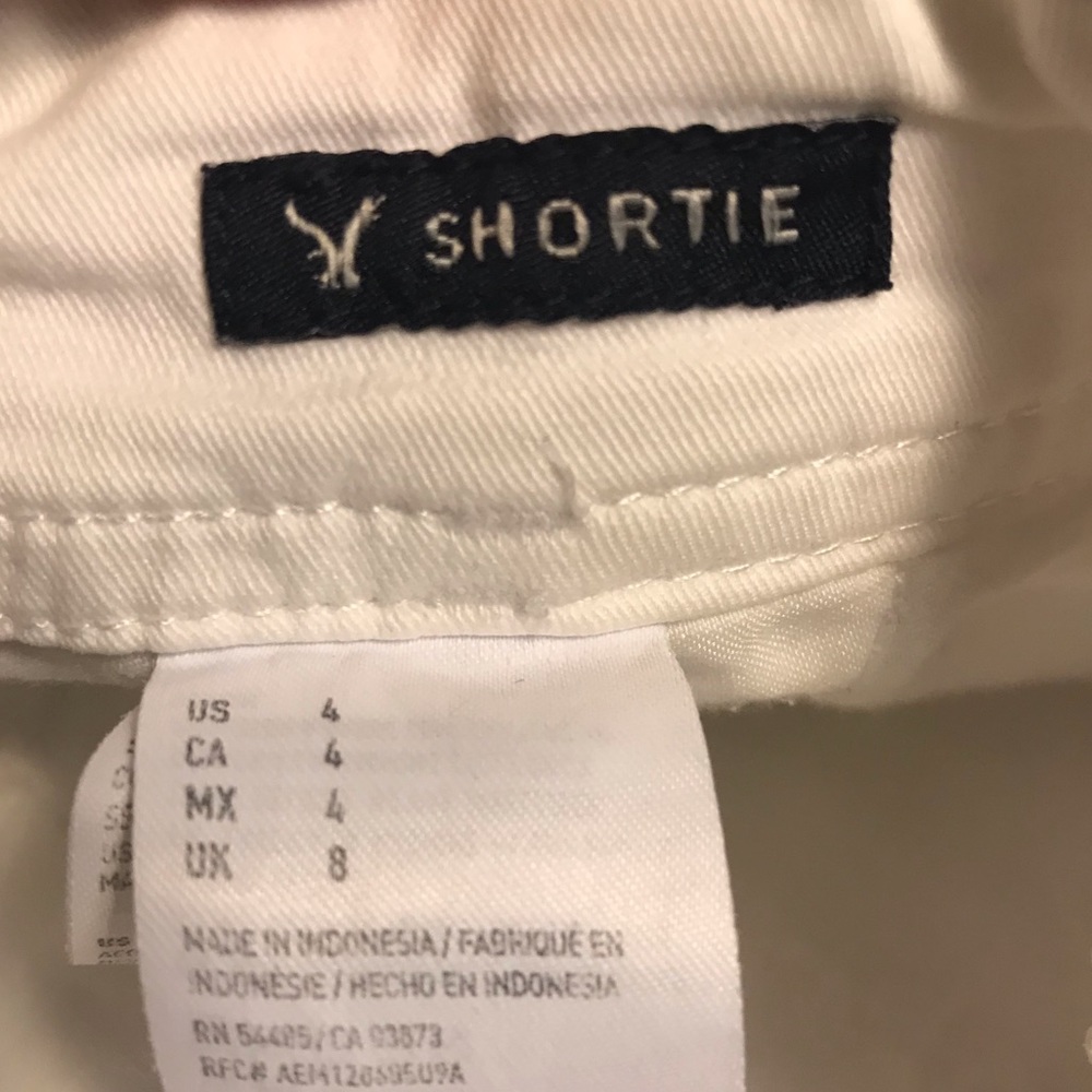 American Eagle Twill shorts-Like new - Picture 3 of 3